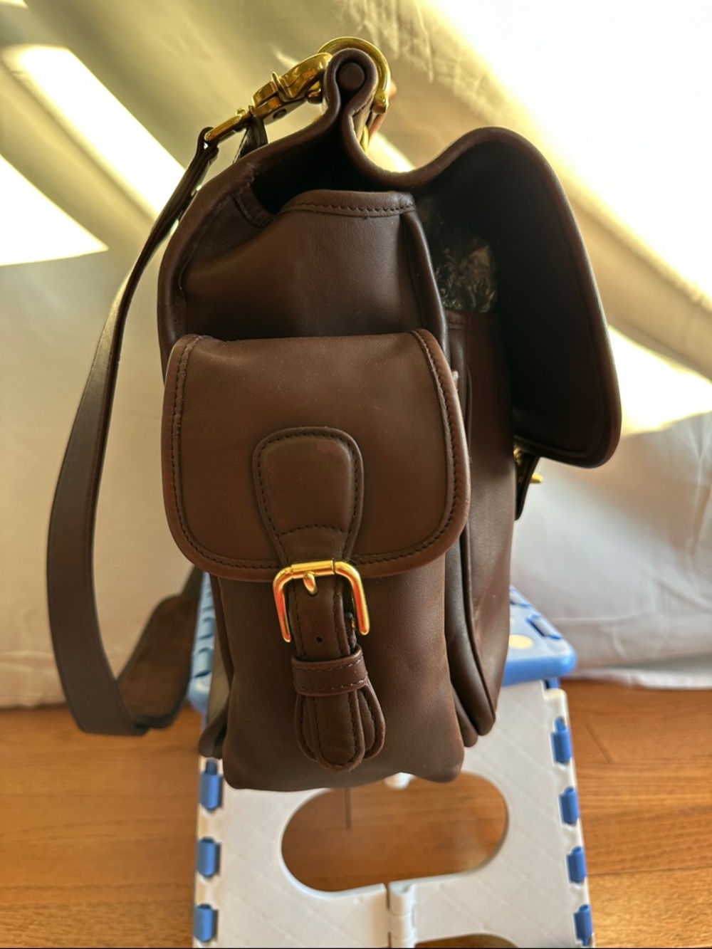 Vintage Coach Field Bag, Style 0594, in Mahogany - Picture 10 of 15